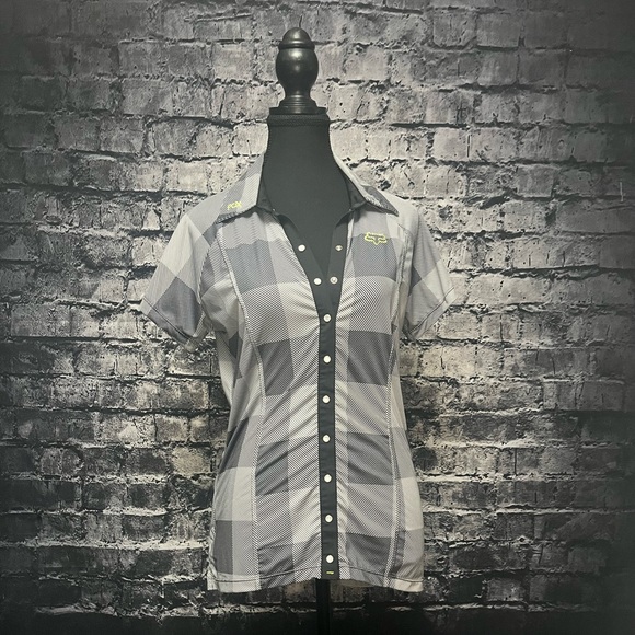 Fox Top - Picture 1 of 1